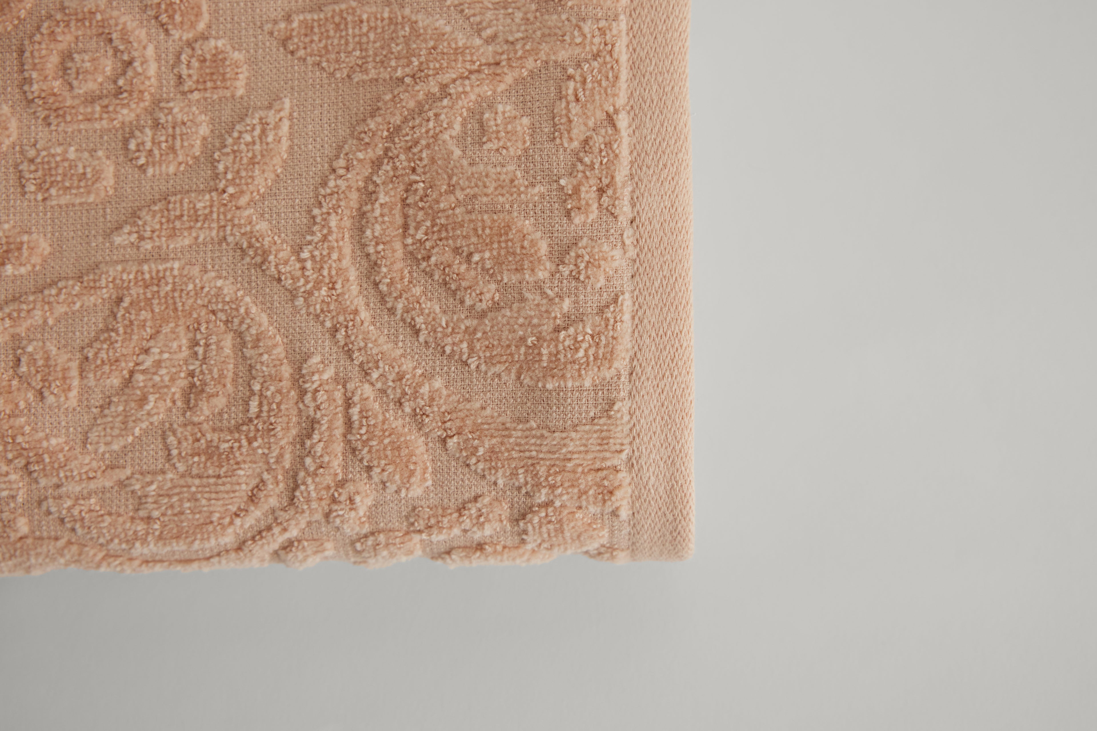 Dusty Pink Jacquard Velvet Towel